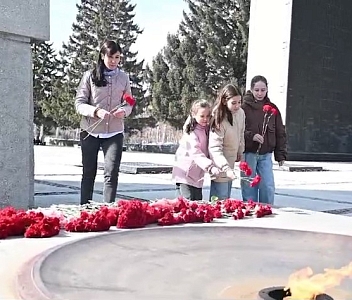 «Я хочу, чтобы не было больше войны», муз. и сл. А.Петряшевой